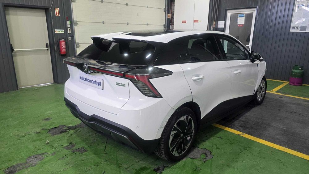 MG MG4 64 kWh  - Salvado