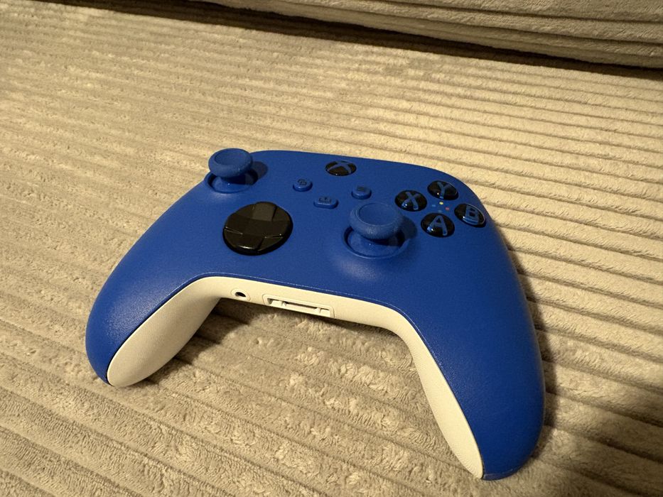 Xbox wireless controller
