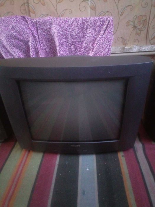 Продаю три телевізори.