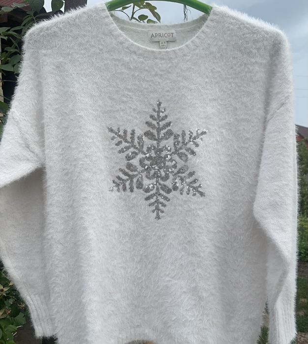 Продам білий светр