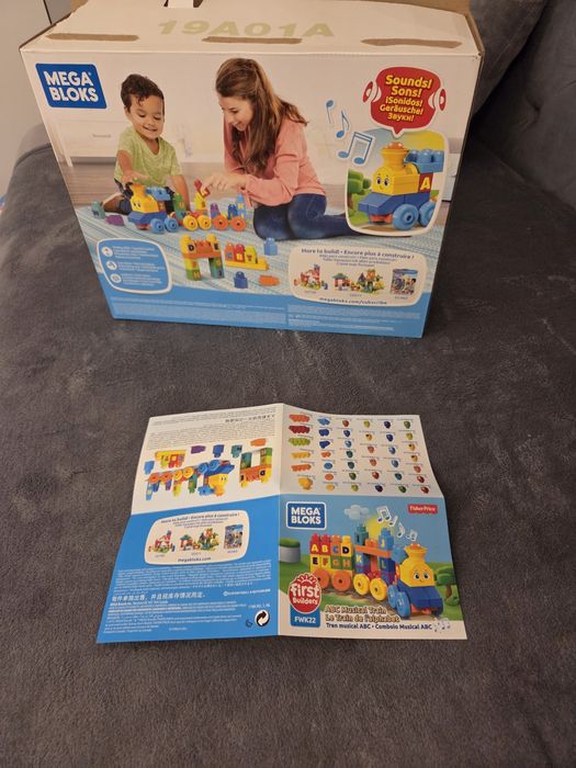 Pociąg z dźwiękiem Mega Bloks pudełko