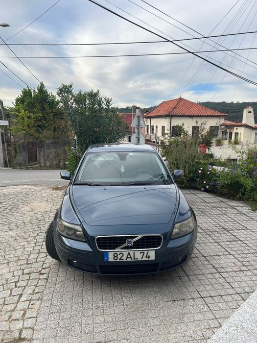 Volvo S40