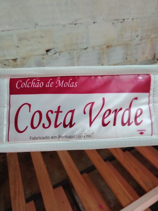 Vendo dois colchões