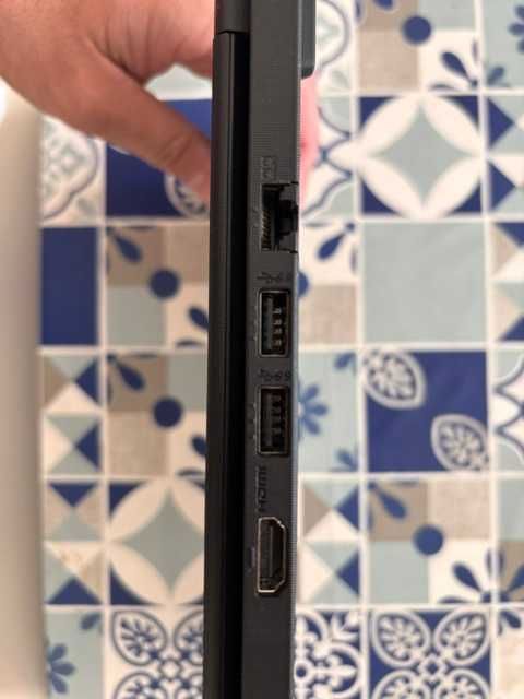 Portátil MSI Modern 14 H (i7 13ª Ger., 32GB RAM)