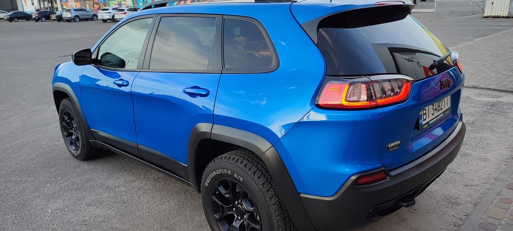 Jeep Cherokee 2022 VIN 1C4PJMCX8ND531698 фото оголошення 2 з 24