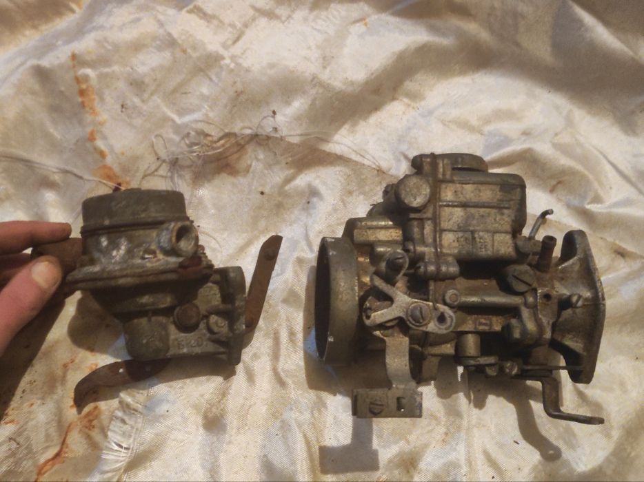 Карбюратор на волгу ,помпа , бензонасос  , резинки ( уплотнители)
