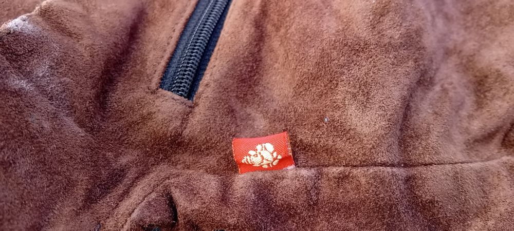 Bolsa de cintura em pele
