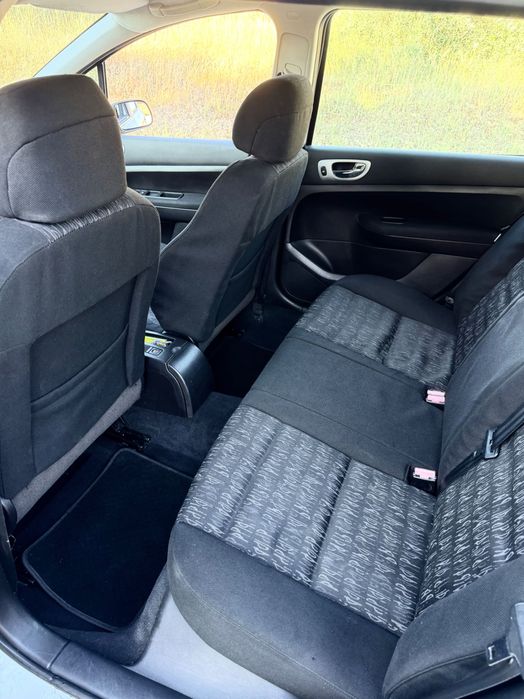 Peugeot 307 1.4 HDi – Económico e Fiável
