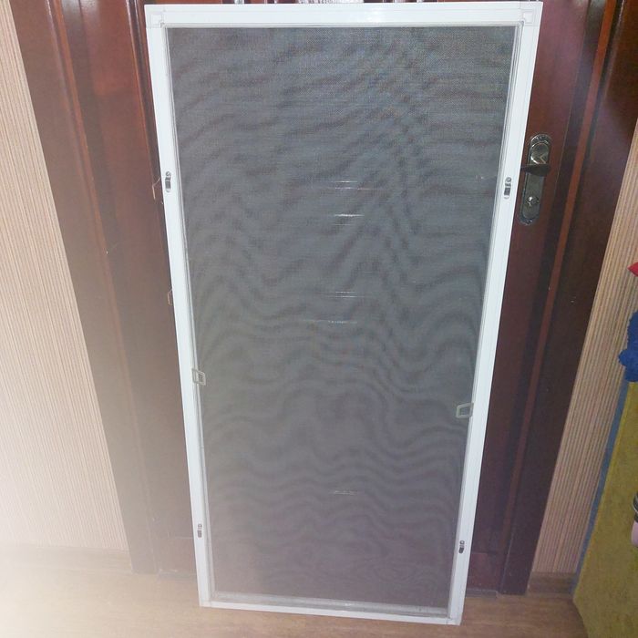 Продам маскітні сітки  2 шт