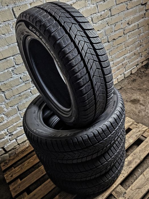 Зимові 205/60r16 Pirelli | 7mm | 2022 | Преміум шини | Ідеальні | 4шт