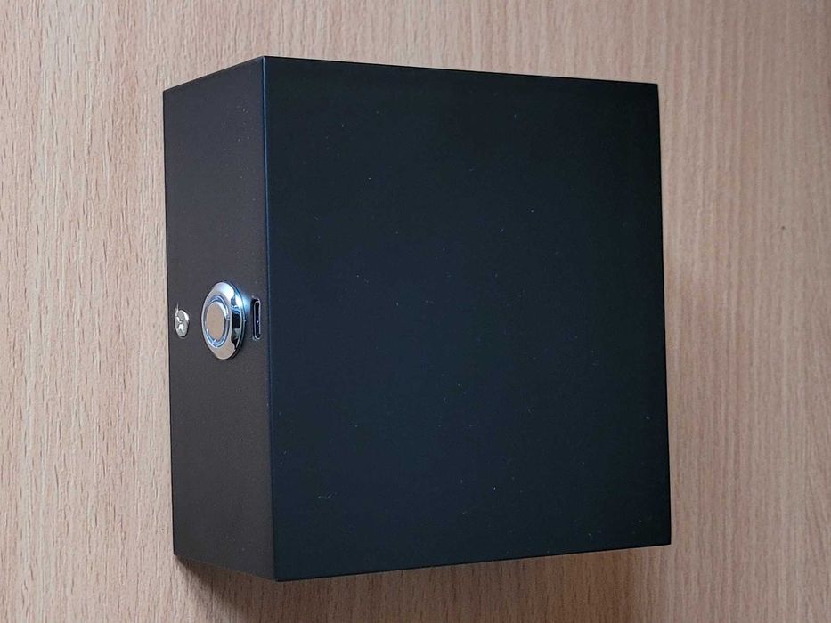 Kinkiet wewnętrzny LED USB na baterie z dotykowym ściemniaczem