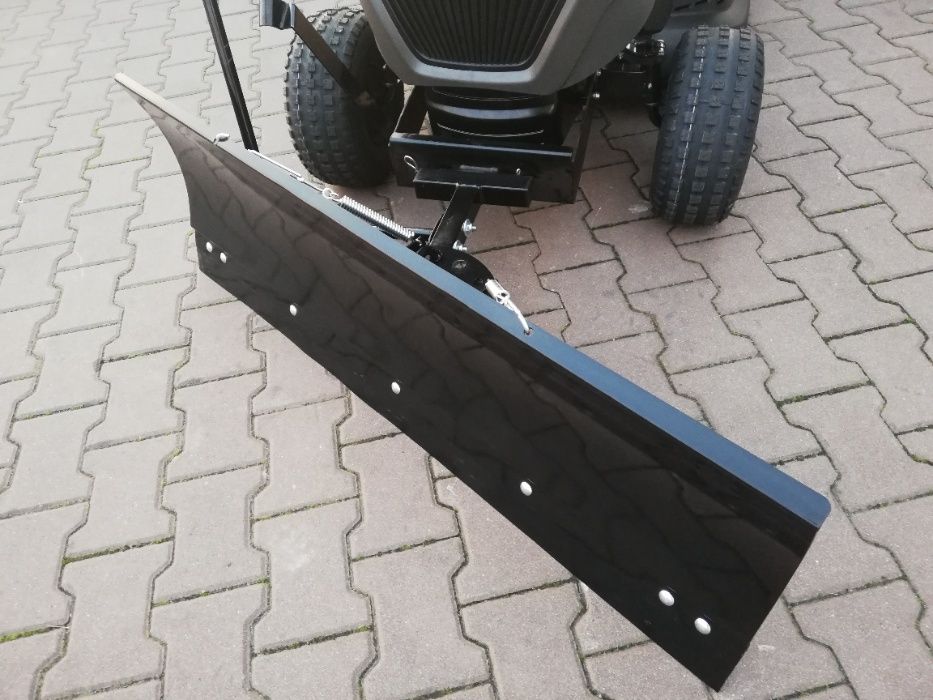 Traktor kosiarka Stiga Estate 384M Doskonała do odśnieżania