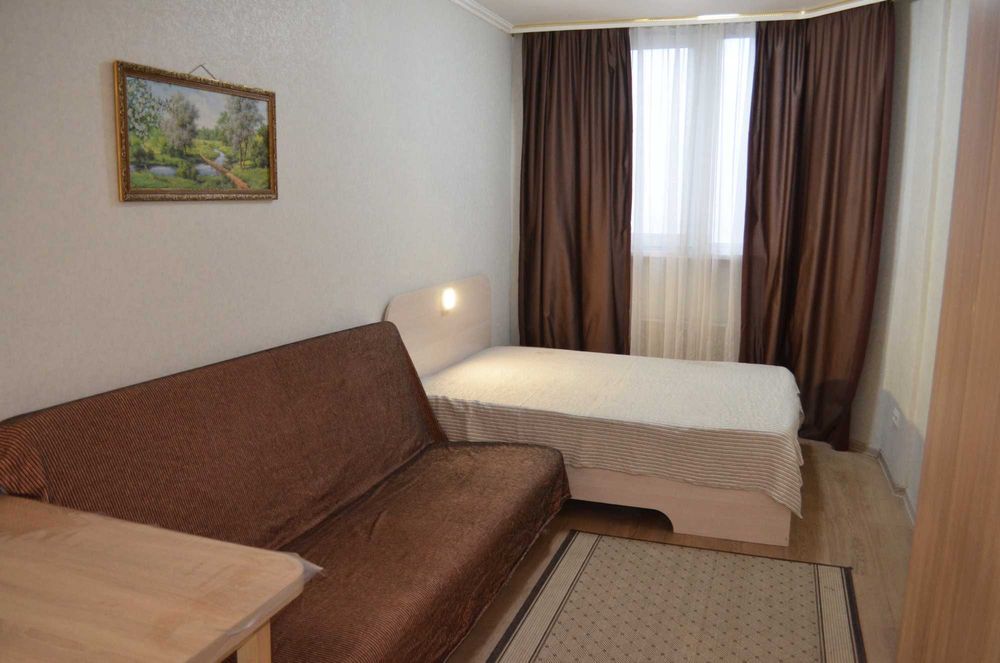 Борщаговка Святошинский. Квартира посуточно почасово Семьи Стешенкив 9