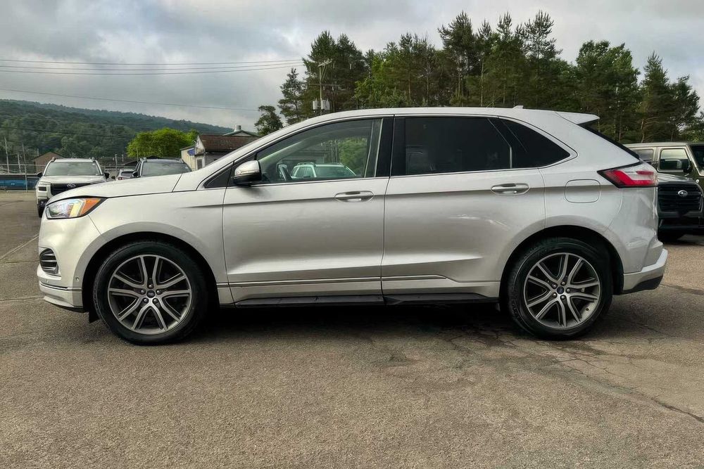 Ford Edge Titanium      2019