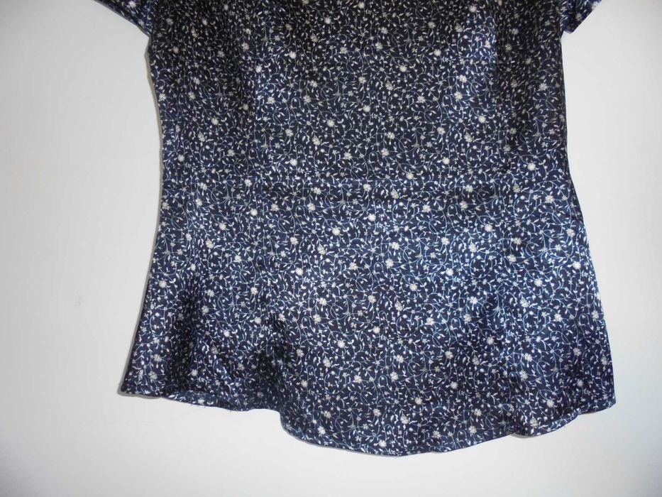 Blusa de mulher da marca MNG