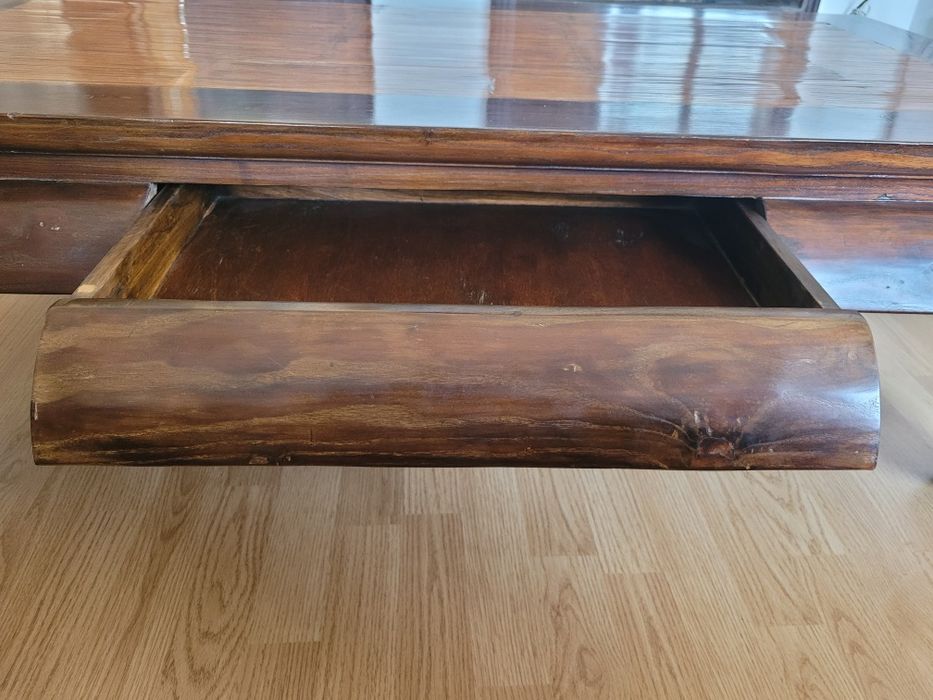 Mesa de Centro em Mogno e Zebrano