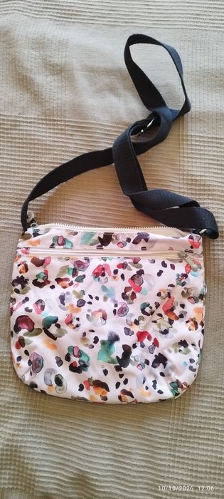 Diversas malas tiracolo Kipling Novas