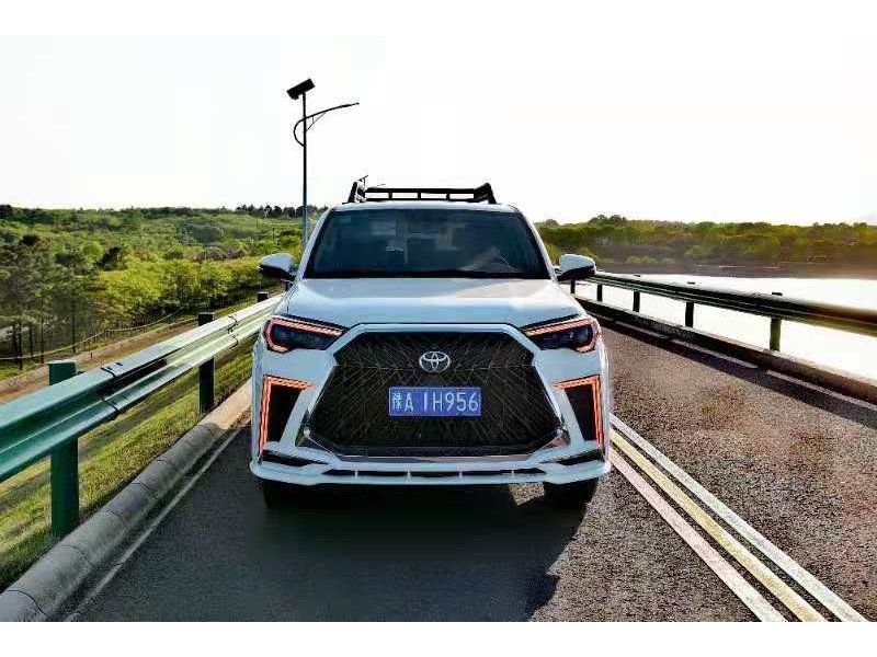Toyota 4-Runner комплект обвесов (рестайлинга)