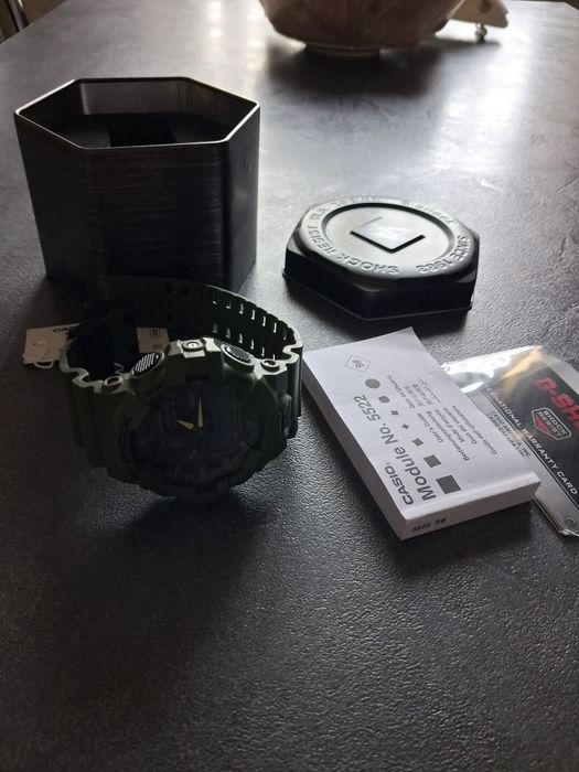Продам годинник Casio GA700UC-3A