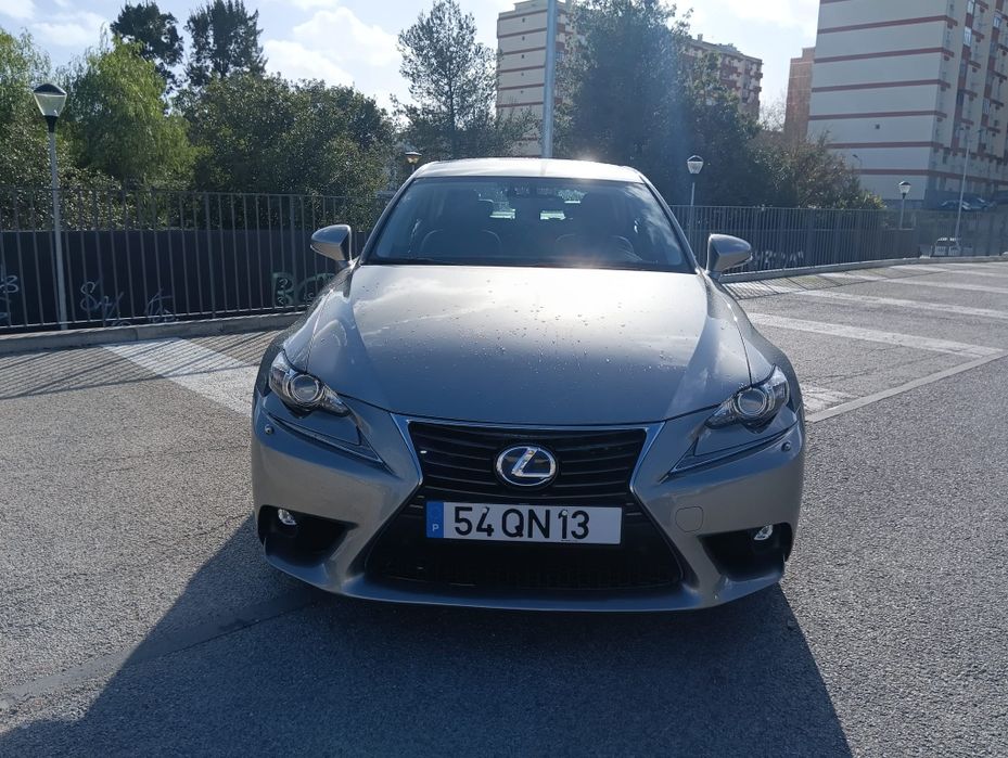 Vendo Lexus IS 300h