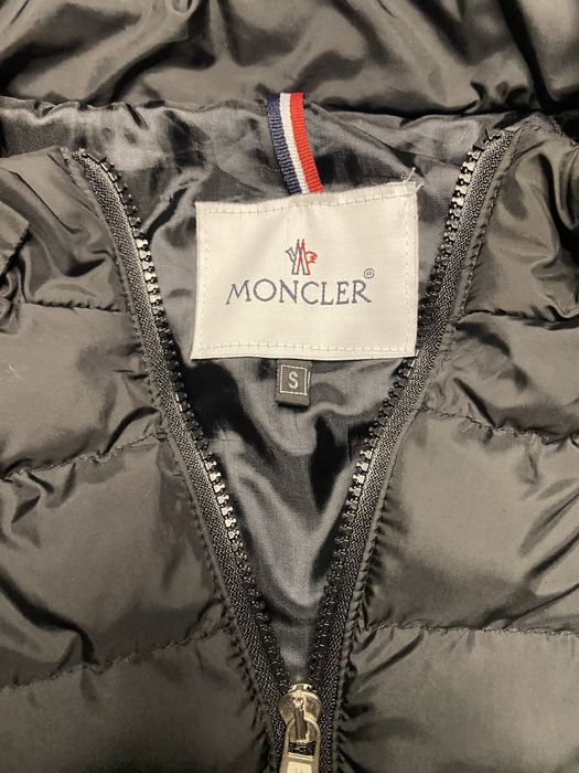 Bezrekawnik Moncler