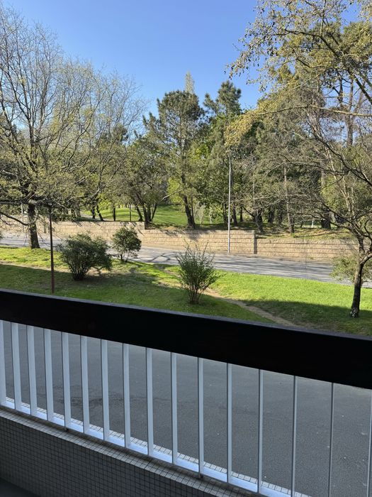 Apartamento T3 pronto a alugar com garagem e totalmemte remodelado