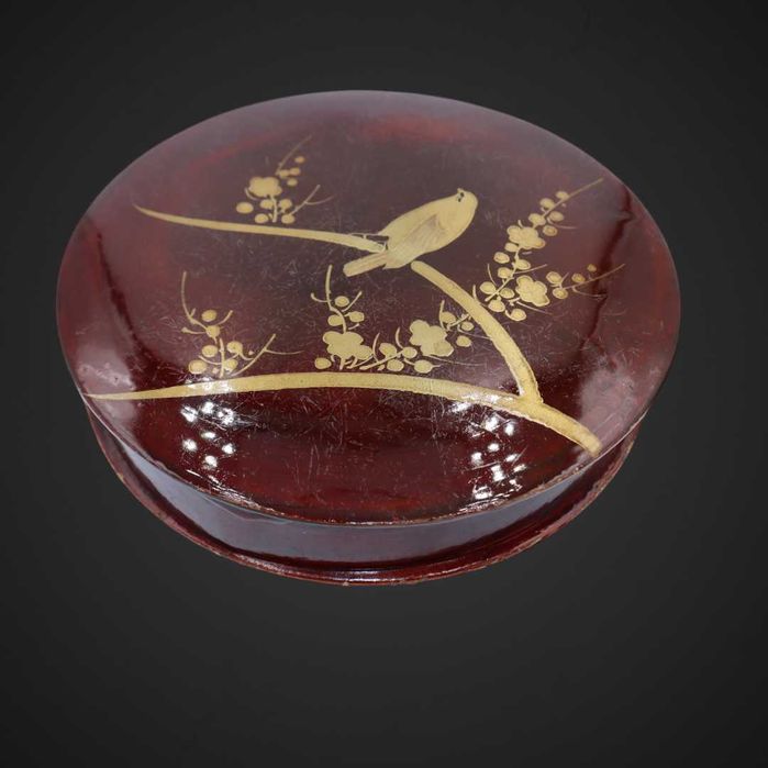 Orientalne pudełko z laki  Japonia B4/111046