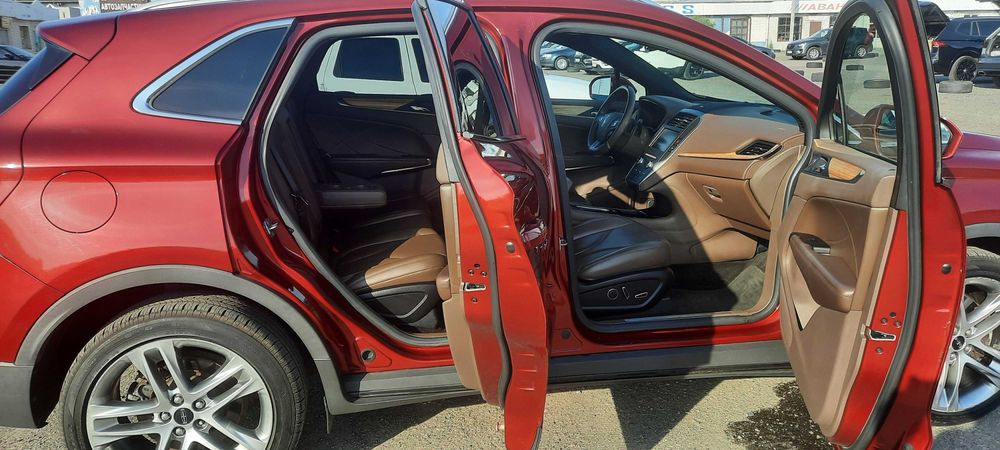 Продам пригнаний з США автомобіль преміум класу LINCOLN MкC AWD