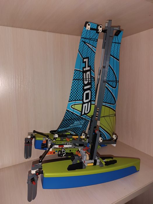 Лего. Lego Technic Катамаран