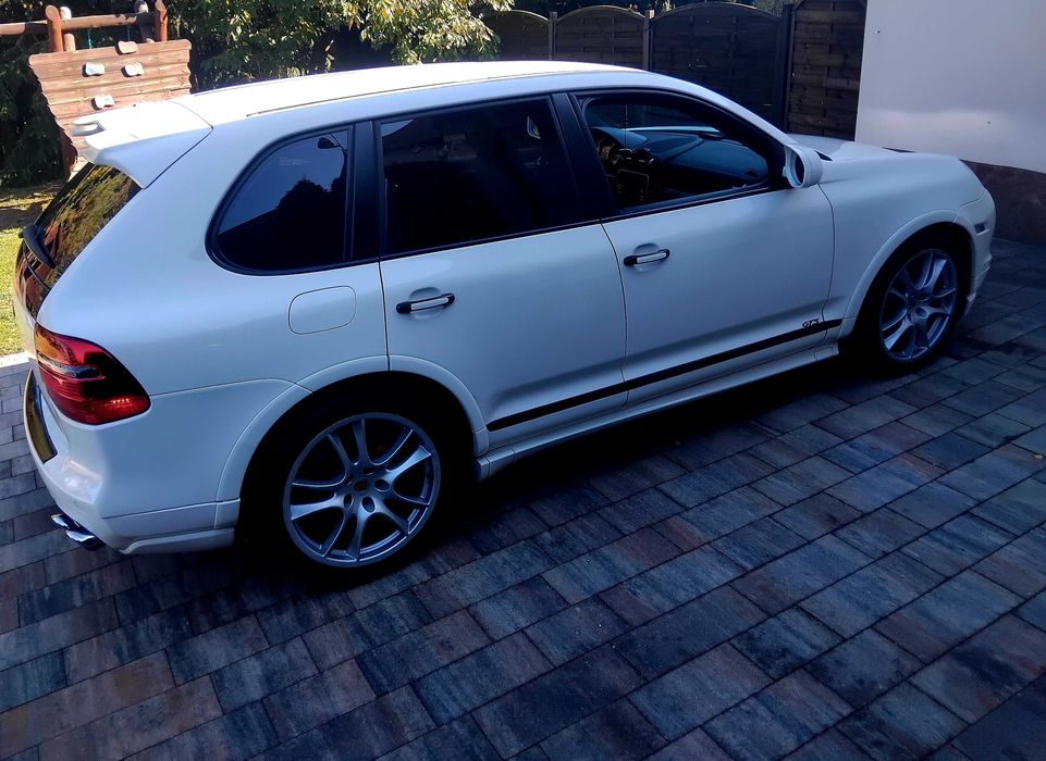Porsche Cayenne GTS