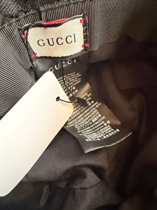 Gucci – czarny kapelusz bucket z monogramem GG
