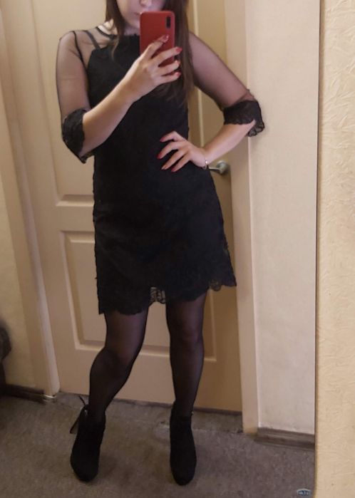 Вечірня святкова сукня з мереживом