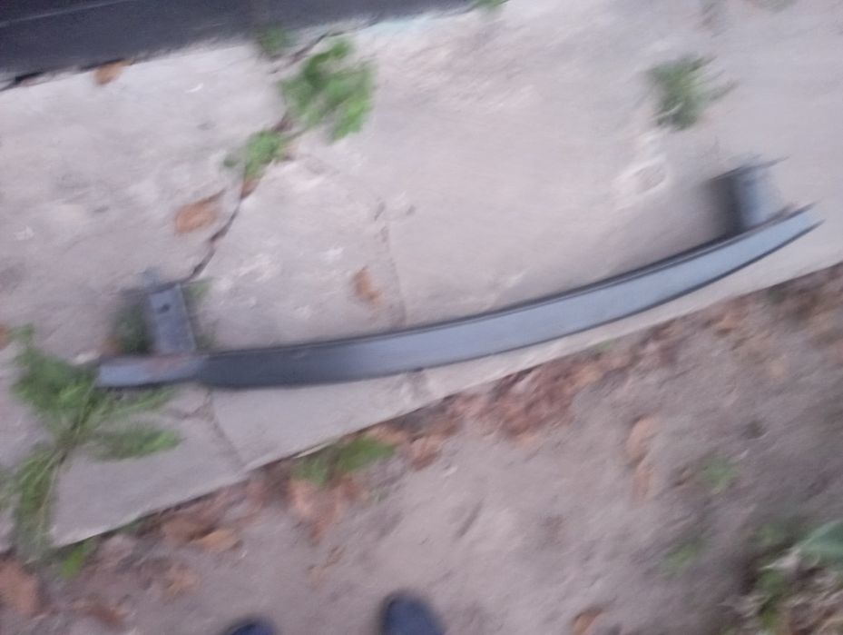 Підсилювач бампера тауран задній