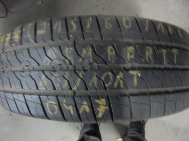 OPONA 215/60R16C Semperit Van-Live 2