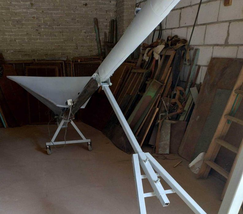 Podajnik ślimakowy żmijka