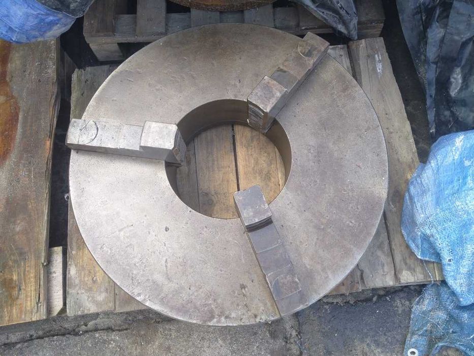 Uchwyt Tokarski fi 630mm Trzyszczękowy Samocentrujący 3 Szczękowy