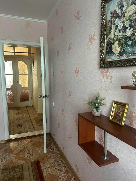 Продам квартиру р-н Тіра