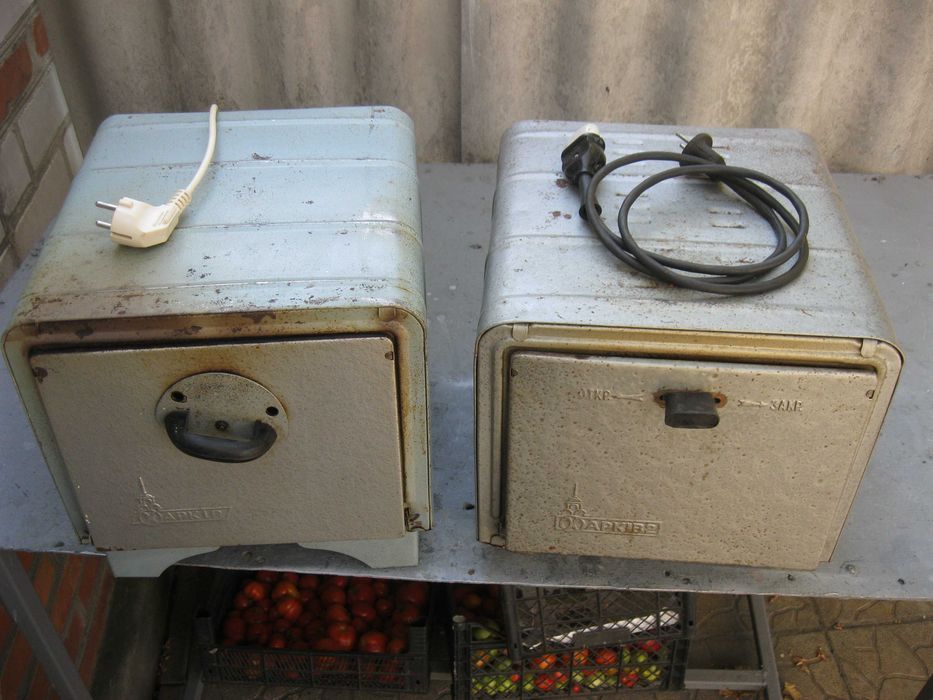 Продам элетродуховку СССР