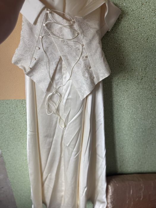 Корсет та спідниця