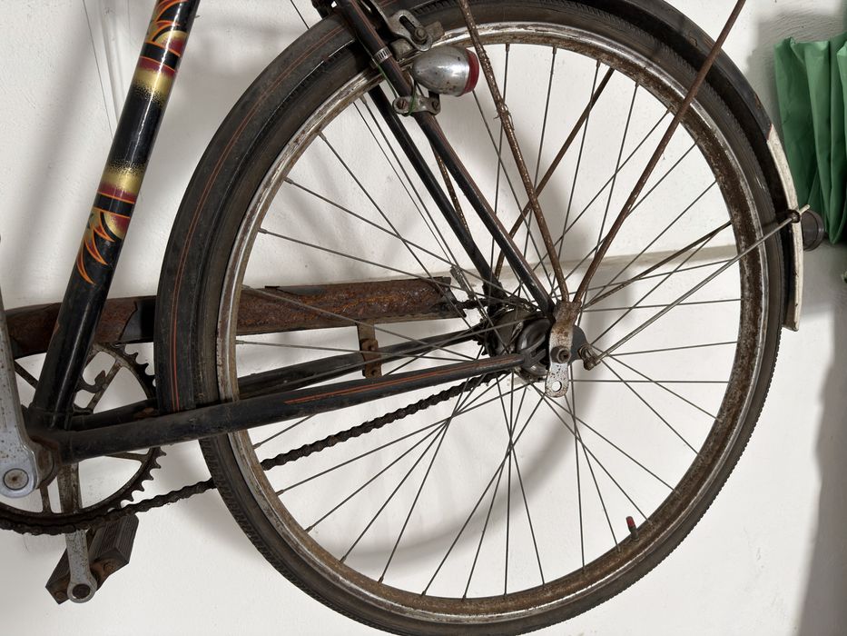 Bicicleta Clássica Ye-Ye (1984) – Ideal para Restauro Simples