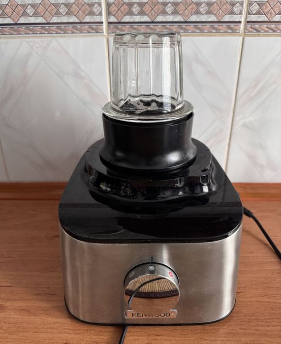 Кухонный комбайн Kenwood