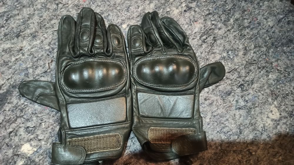 ПРОДАМ  рукавиці кожані тактичискіє