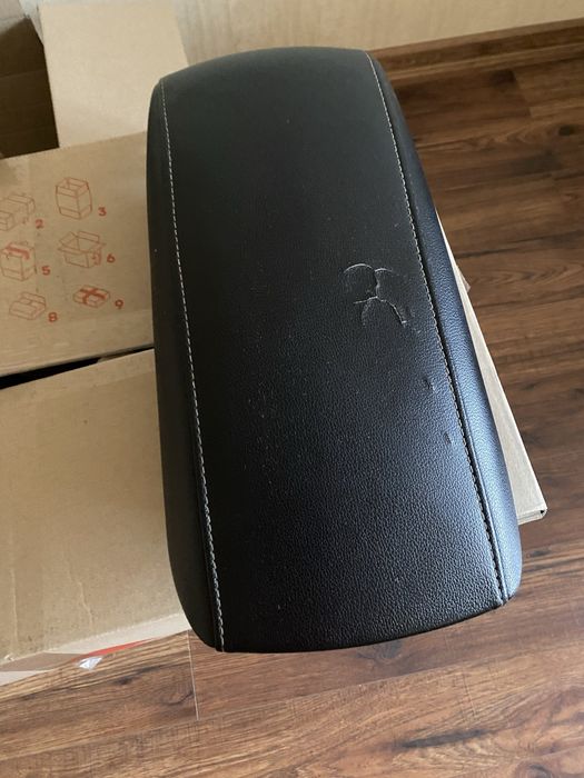 Підлокітник Ford Fusion