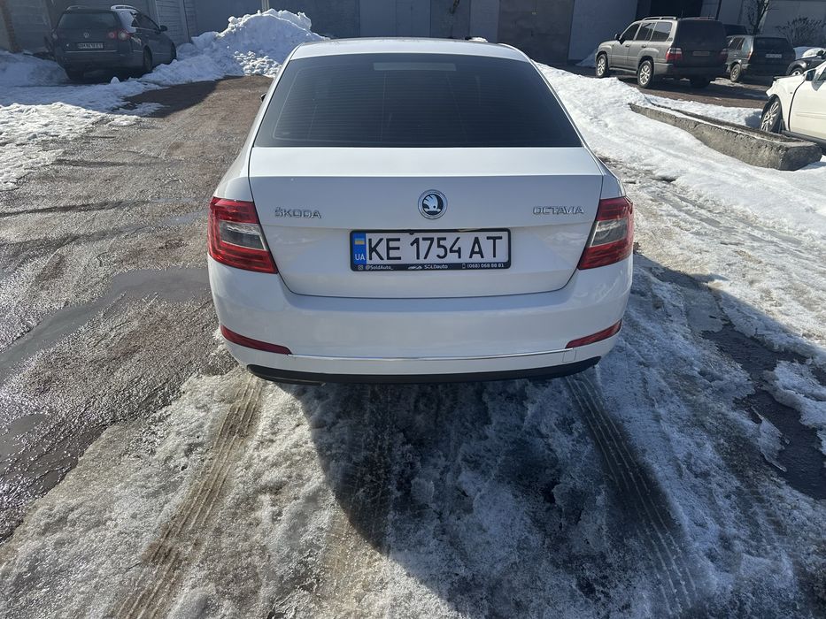 Октавія а7 1.6 дизель механіка 5 ст ліфтбек