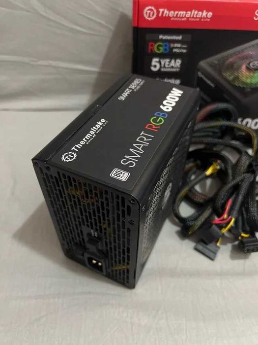 Fonte Thermaltake SMART RGB 600W
