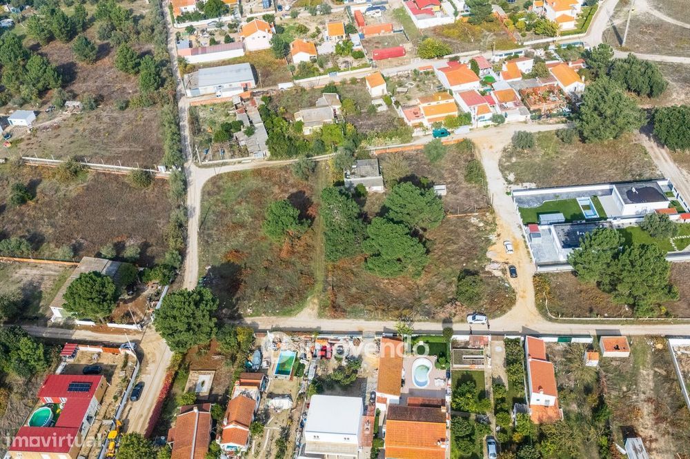 Terreno urbanizável em Palmela com 814 m²