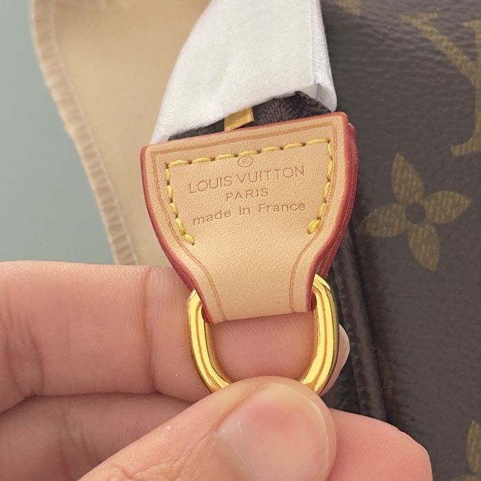 Louis Vuitton Pochette Accessoires