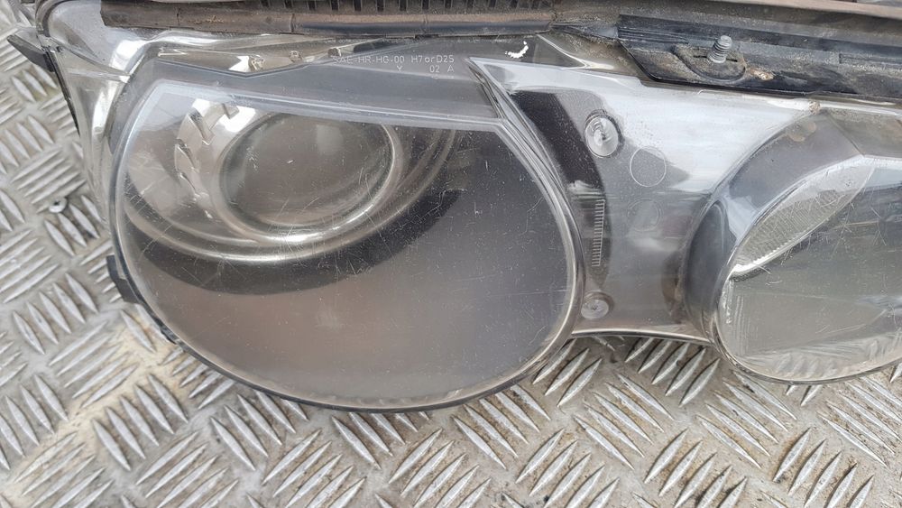 BMW E46 Compact Xenon Lampa Prawa przód