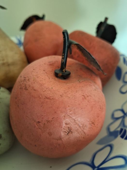 Taça cerâmica e Frutos decorativos427807409124812806
