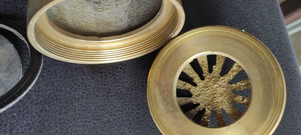 Chupador Pinha em latão